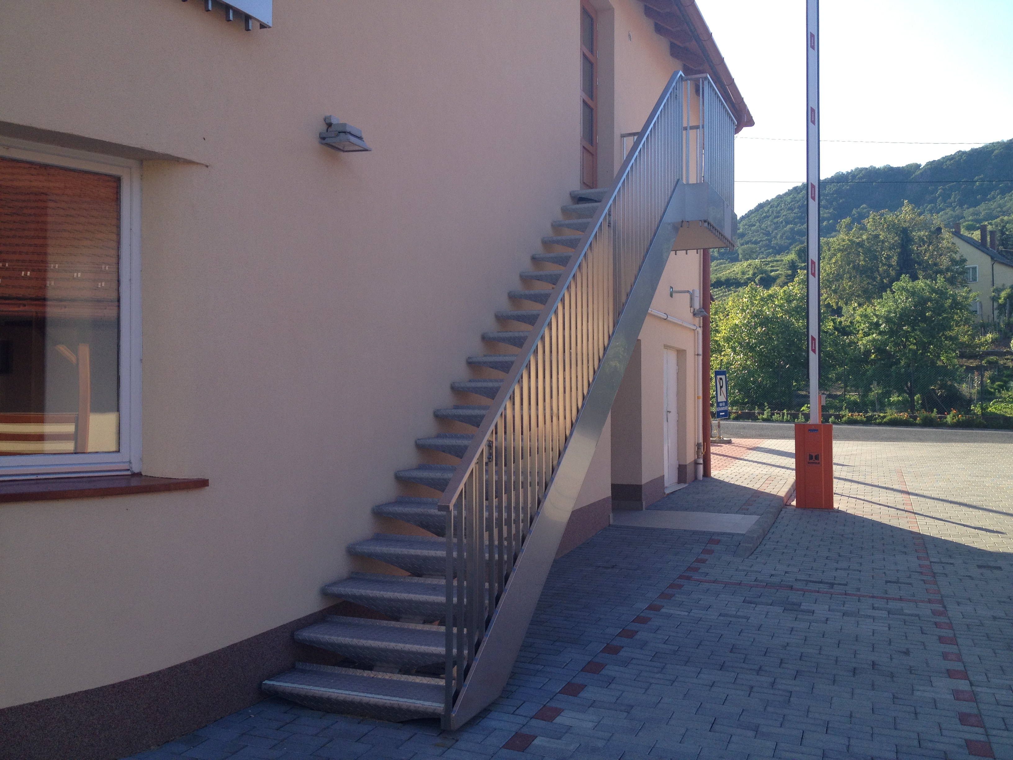 Kültéri lépcsőszerkezet